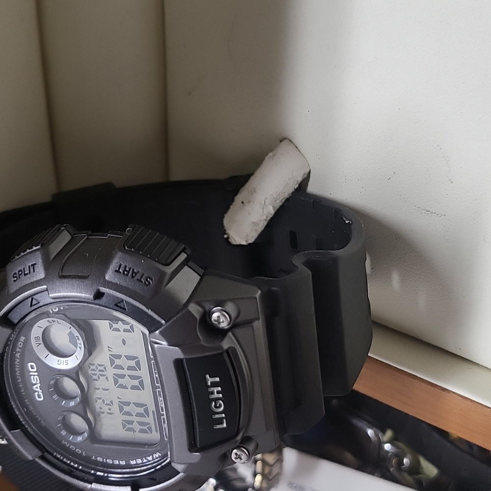 Casio - Picture 3 of 7